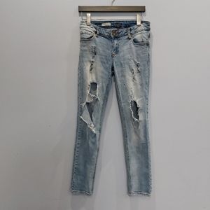 Kut from the Kloth Catherine Boyfriend Distressed Denim Jeans
